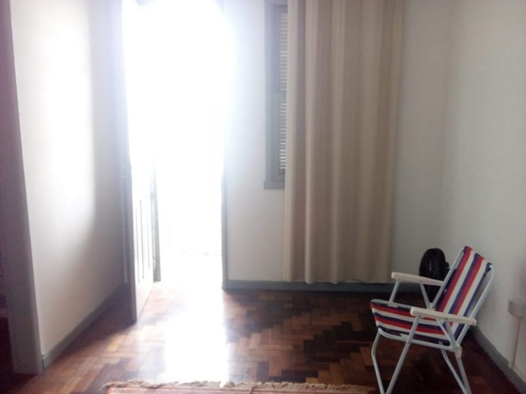 Apartamento com sacada